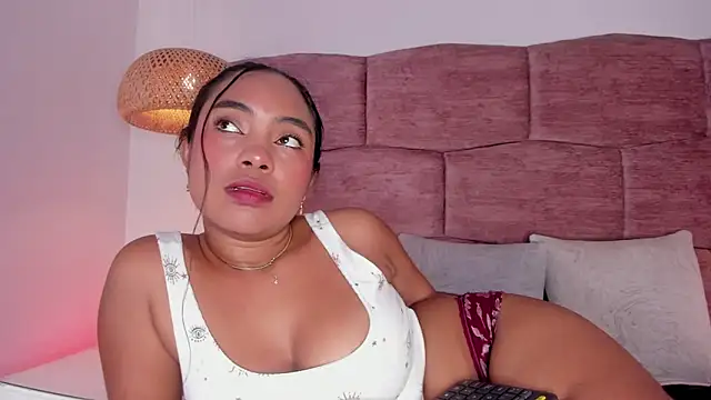 Snapshot of dani_velvet chatting on February 20, 2026, 3:03 am dani velvet online show from February 20, 2026, 3:03 am