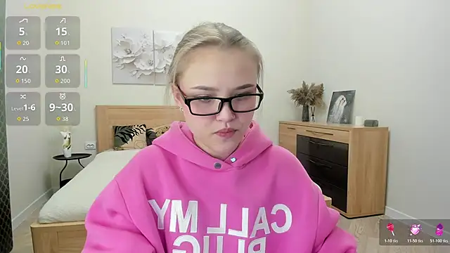 flooora 0 online show from October 30, 2025, 12:42 am