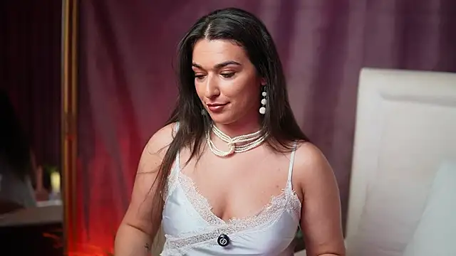EmmaDallas online show from June 21, 2026, 8:03 pm