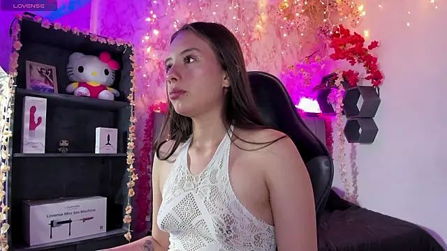 Scarlett21   online show from February 19, 2026, 8:39 pm