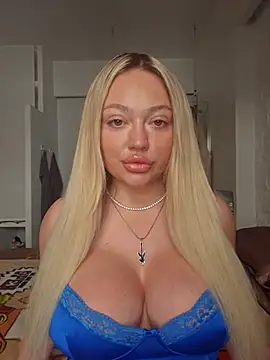 misstitmouseofficial online show from September 24, 2025, 11:39 am