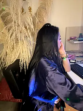 hotadhara01 online show from December 3, 2025, 3:18 am