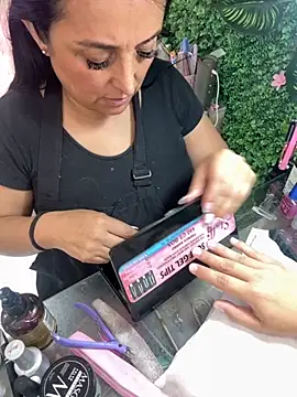 hotadhara01 online show from October 26, 2025, 4:18 pm