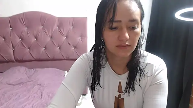 annie clark2 online show from March 12, 2026, 7:51 pm