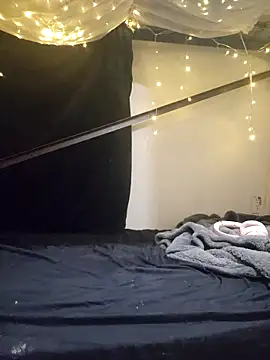 VeiledMuse online show from November 16, 2025, 2:16 am