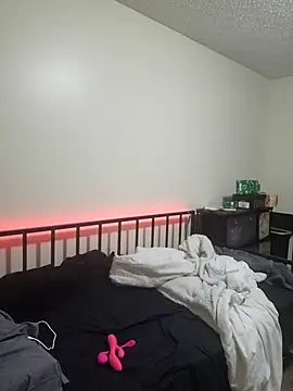 VeiledMuse online show from March 28, 2026, 2:12 am