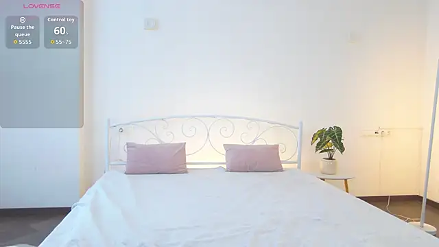 AlexsisFaee online show from March 3, 2026, 7:48 am