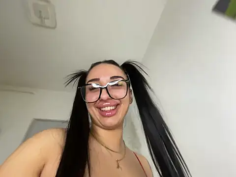 Snapshot of BlueEyes_BB chatting on February 3, 2026, 4:23 pm BlueEyes BB online show from February 3, 2026, 4:23 pm