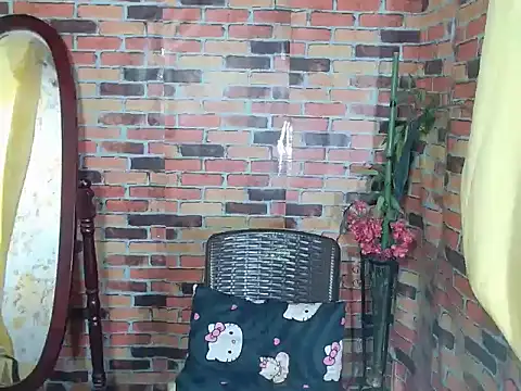 YourHotPinayTS online show from February 4, 2026, 10:54 am