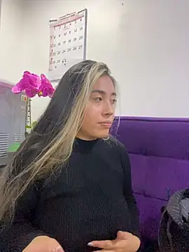  ManuVeelez online show from September 16, 2025, 3:29 am