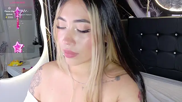  ManuVeelez online show from November 11, 2025, 4:51 am