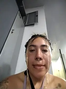  ManuVeelez online show from November 21, 2025, 1:15 am