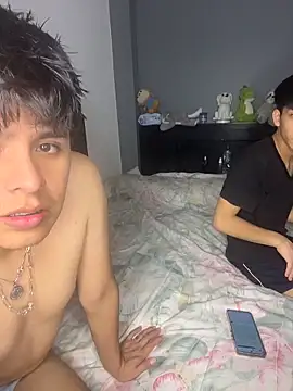 Kailertwink online show from December 3, 2025, 2:45 am