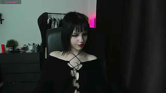 LiyaLuna online show from March 11, 2026, 3:39 pm