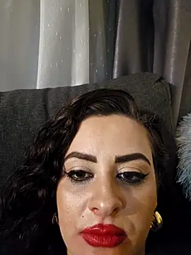 ShineBright88 online show from February 3, 2026, 2:53 am