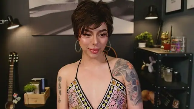 LUNACOCKSLAYER online show from October 23, 2025, 11:36 pm