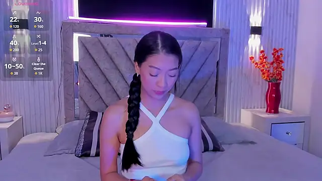 Sussyrosse  online show from April 21, 2026, 12:45 pm