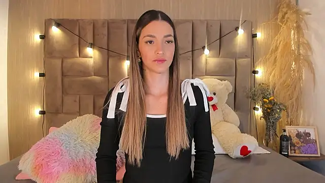 Snapshot of ClaradelMar chatting on February 23, 2026, 10:16 am ClaradelMar online show from February 23, 2026, 10:16 am