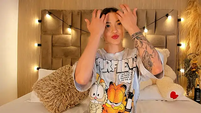 Snapshot of ClaradelMar chatting on February 8, 2026, 9:29 am ClaradelMar online show from February 8, 2026, 9:29 am