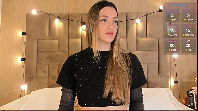 ClaradelMar online show from November 14, 2025, 11:36 am