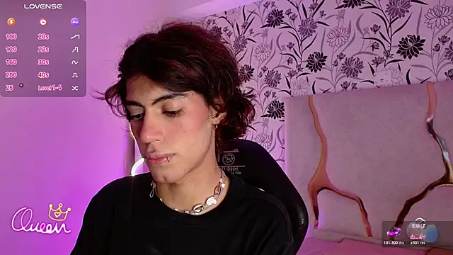 kaisage tay online show from May 2, 2026, 3:23 am