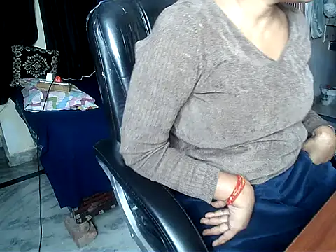 Anaconda-Mall online show from November 25, 2025, 4:18 pm