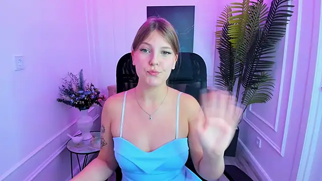 SaraMayki online show from October 10, 2025, 12:39 pm