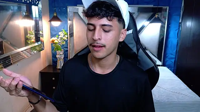 Snapshot of Alan_Del_Reyx chatting on February 24, 2026, 1:06 am Alan Del Reyx online show from February 24, 2026, 1:06 am