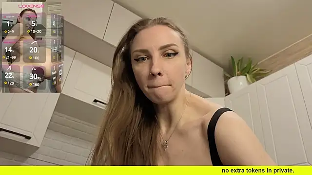 Edena  online show from April 5, 2026, 8:04 pm