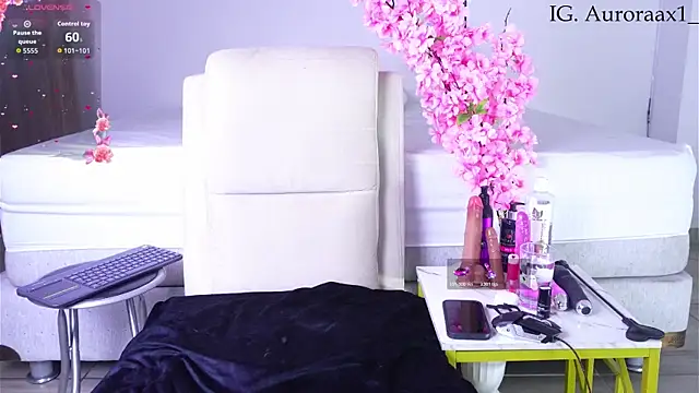 Auroraa x1 online show from November 11, 2025, 1:00 am