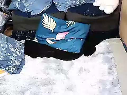 xxhottinybabe online show from September 18, 2025, 11:30 pm