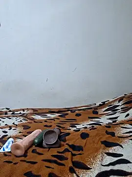 RavenShyfit online show from April 11, 2026, 6:55 pm