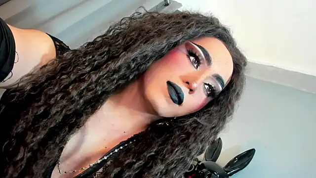 MagnaCumLoader17 online show from December 3, 2025, 10:09 pm