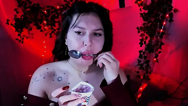 ChloeRicc online show from February 15, 2026, 6:07 pm