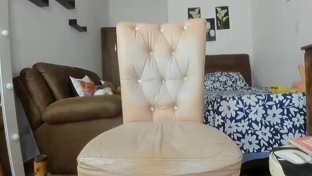 Bryony Sullyvan online show from February 13, 2025, 6:52 am