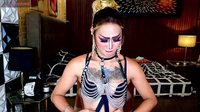 HorseCockDivine online show from July 7, 2026, 9:07 pm