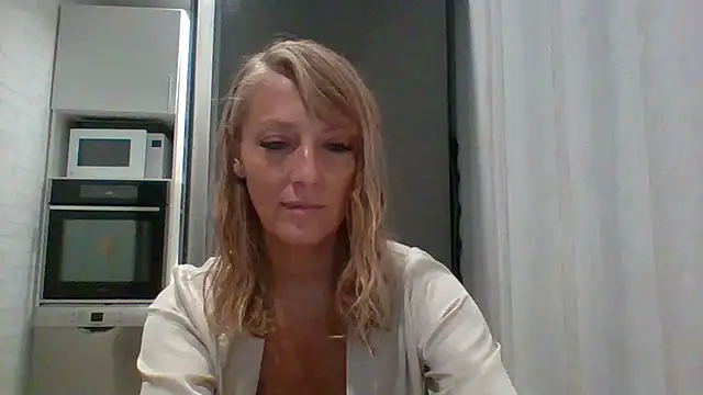 Vexxaa online show from September 27, 2025, 6:14 pm