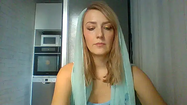 Snapshot of Vexxaa chatting on February 19, 2026, 1:41 pm Vexxaa online show from February 19, 2026, 1:41 pm