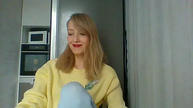 Snapshot of Vexxaa chatting on February 18, 2026, 12:45 pm Vexxaa online show from February 18, 2026, 12:45 pm