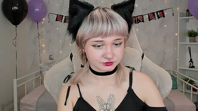 Snapshot of Tori_Cutie chatting on October 23, 2025, 11:58 pm Tori Cutie online show from October 23, 2025, 11:58 pm