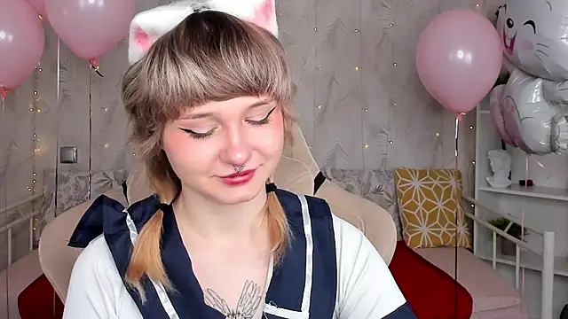 Tori Cutie online show from March 31, 2026, 12:12 am