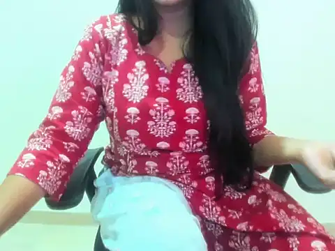 Hina Chaudhary online show from April 24, 2026, 5:20 am