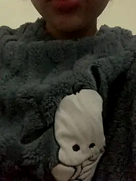 Nguyenha11 online show from November 4, 2025, 8:07 am