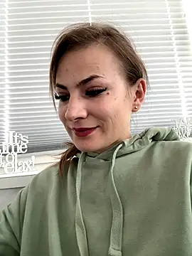 Snapshot of IsabellaEtha chatting on September 29, 2025, 10:44 am IsabellaEtha online show from September 29, 2025, 10:44 am