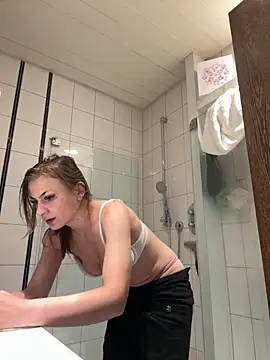 Snapshot of IsabellaEtha chatting on September 19, 2025, 11:53 pm IsabellaEtha online show from September 19, 2025, 11:53 pm