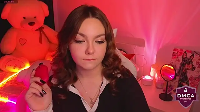 ApheliaDream  online show from November 2, 2025, 3:06 pm