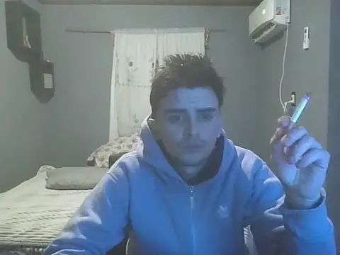Rodrigo99 9 online show from May 28, 2026, 3:14 am