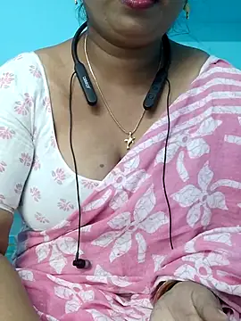 yelmaji91 online show from October 19, 2025, 5:21 am