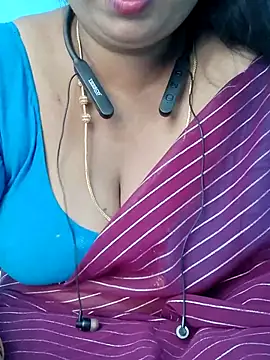 yelmaji91 online show from September 23, 2025, 4:41 am