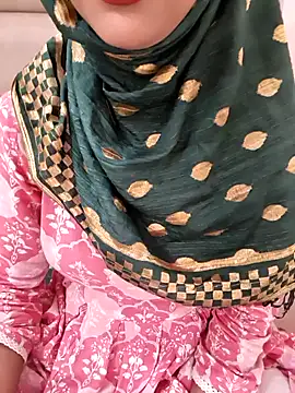 Snapshot of Indian-Aleena chatting on April 20, 2026, 6:49 am Indian-Aleena online show from April 20, 2026, 6:49 am